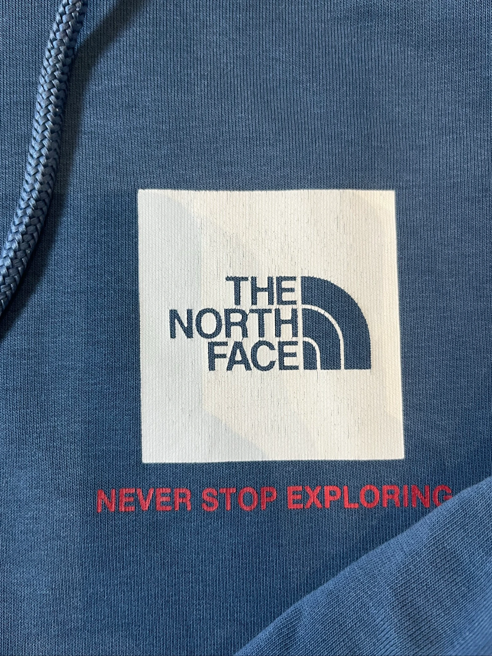 Hoodie marineblauw met geborduurd vierkant Box Logo - The North Face - maat S - zeer goede staat – photo 2